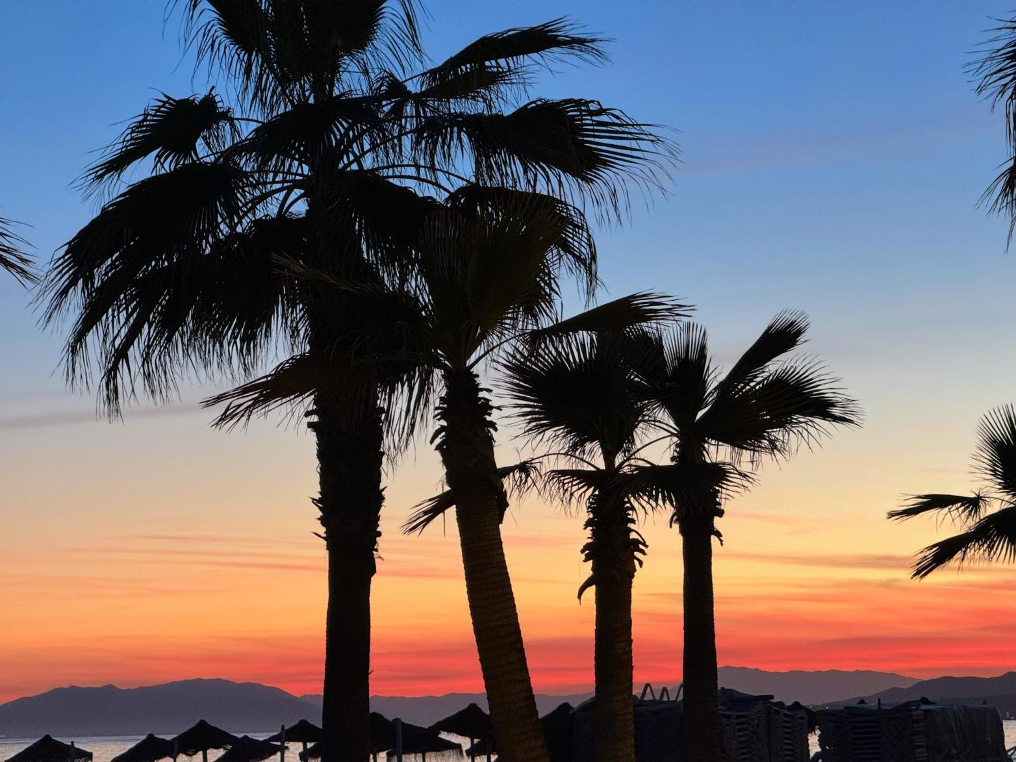 Strandnaera Boende I Torrox Costa Exterior foto